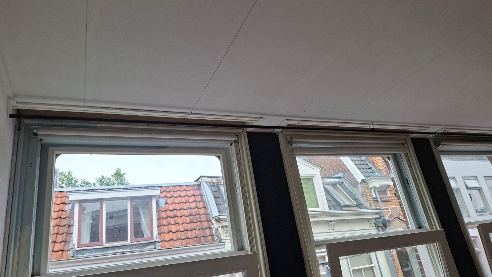 Gordijnroede 4,87 meter breed metalen roede gordijnen, Huis en Inrichting, Stoffering | Gordijnen en Lamellen, Gebruikt, Metaal