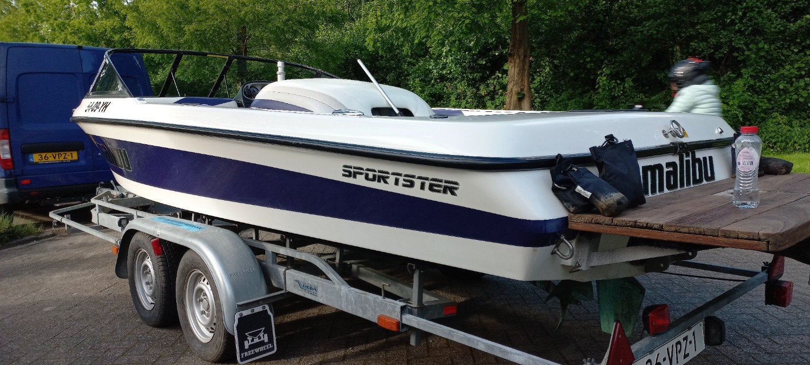 Ski / plezier boot. Merk Malibu, Watersport en Boten, Speedboten, Binnenboordmotor, 55 cm, Zo goed als nieuw, 200 pk of meer