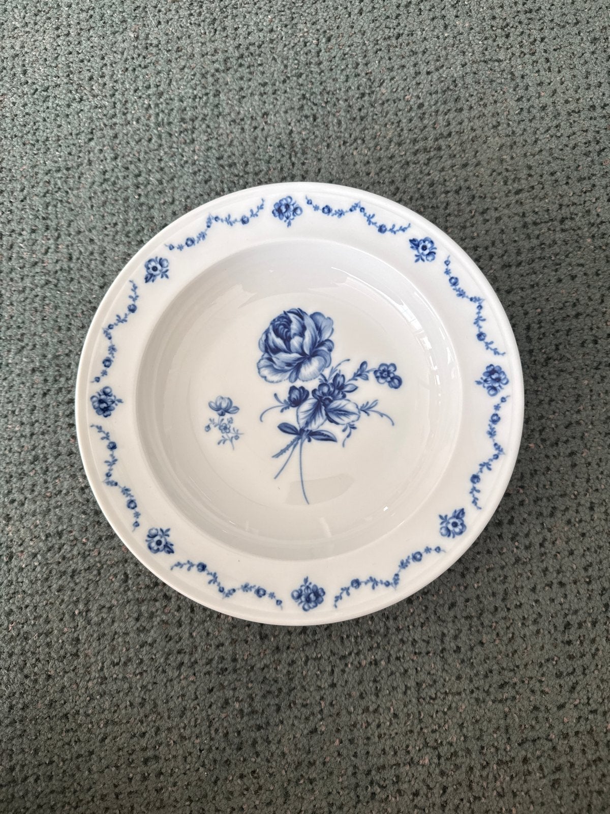 Diep bord met blauw bloemmotief - Zwiebelmuster, Verzenden