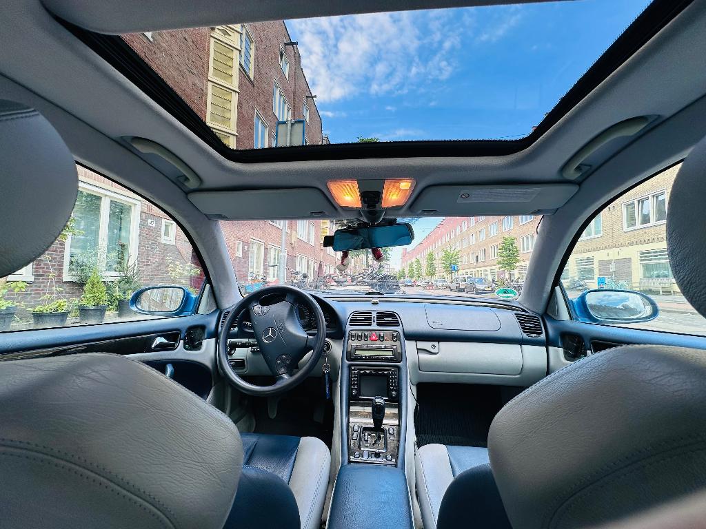 Mercedes-Benz CLK 320 Avantgarde — bouwjaar 2001, Automaat, Blauw, Leder, Overige kleuren