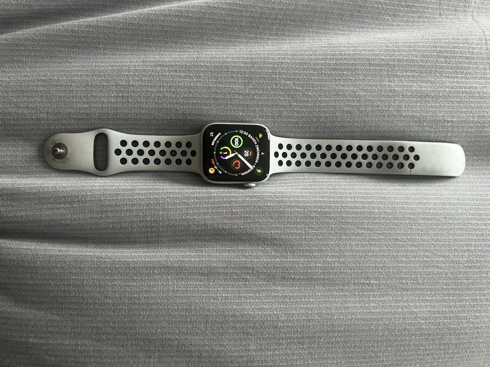 Foto 5 van Apple Watch Nike+ 44mm Aluminium (Model A1978)