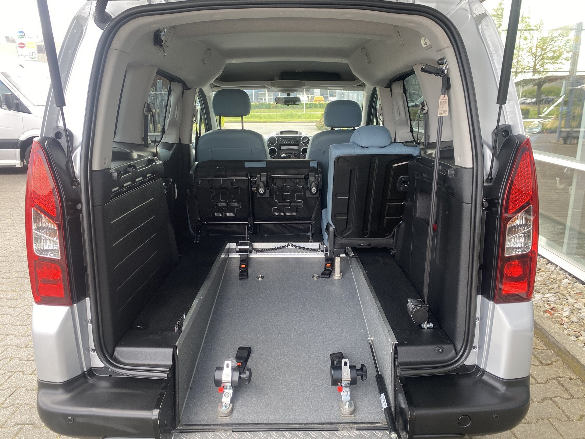 Citroën Berlingo 3+1 Rolstoelauto 1.6 VTI Feel (Zeer nette, Auto's, Euro 5, Stof, Gebruikt, Parkeersensor