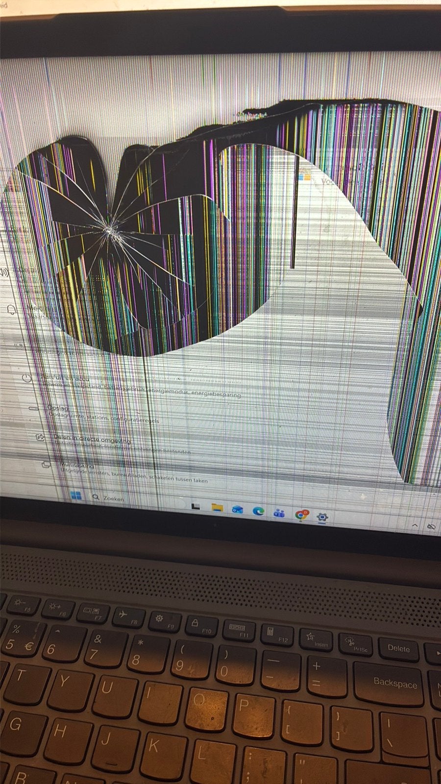 Kapotte laptop, Computers en Software, Ophalen of Verzenden, Zo goed als nieuw, 15 inch, Onbekend