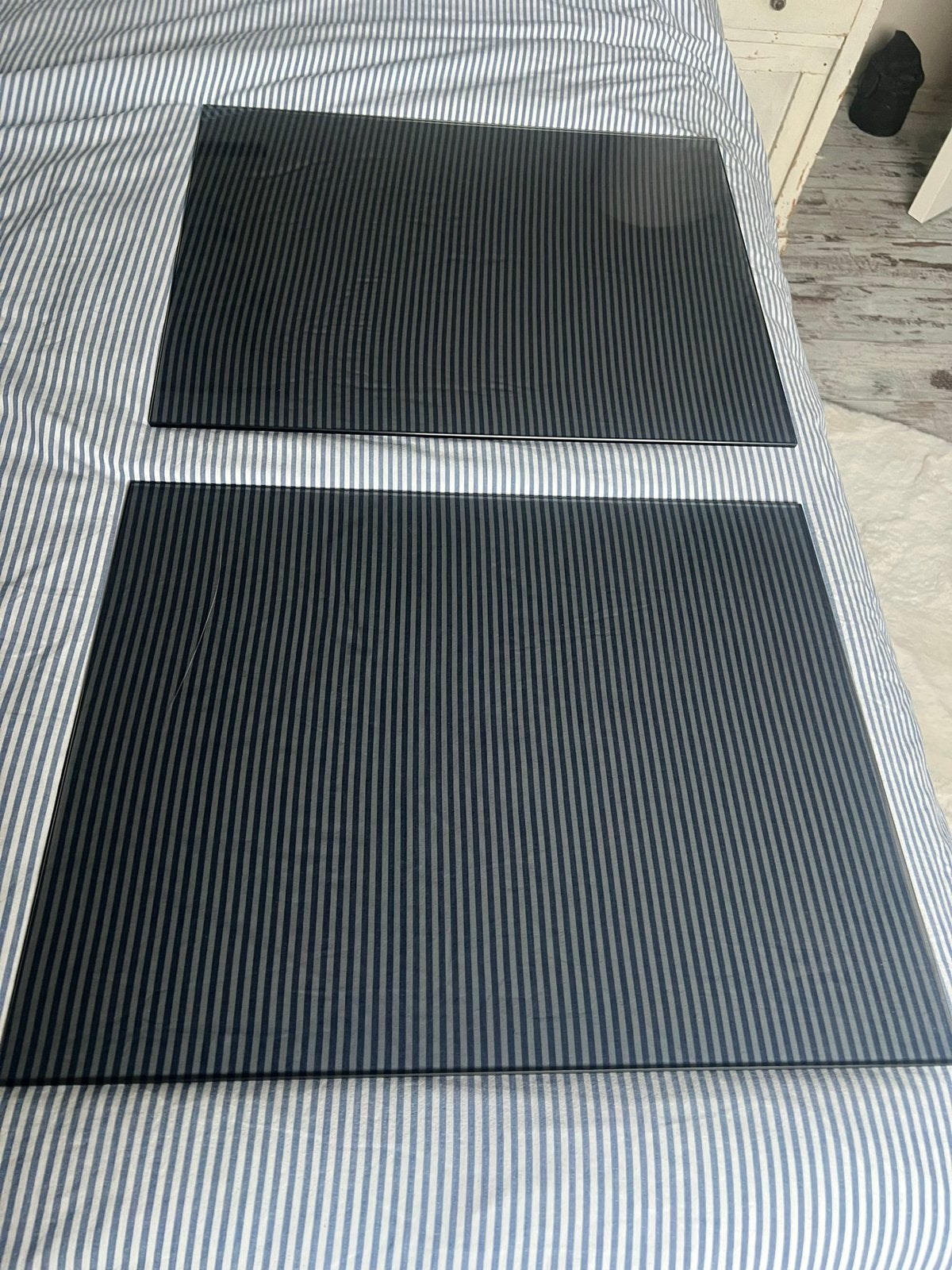2 Ikea glasplaten voor in pax kast, Ophalen, 50 tot 100 cm, Zo goed als nieuw, Minder dan 100 cm