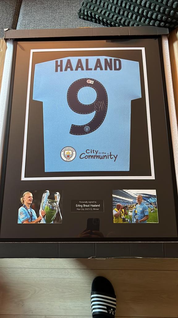 Erling Braut Haaland Man City 22/23 Beckett Witnessed, Verzamelen, Sportartikelen en Voetbal, Ophalen, Zo goed als nieuw, Buitenlandse clubs