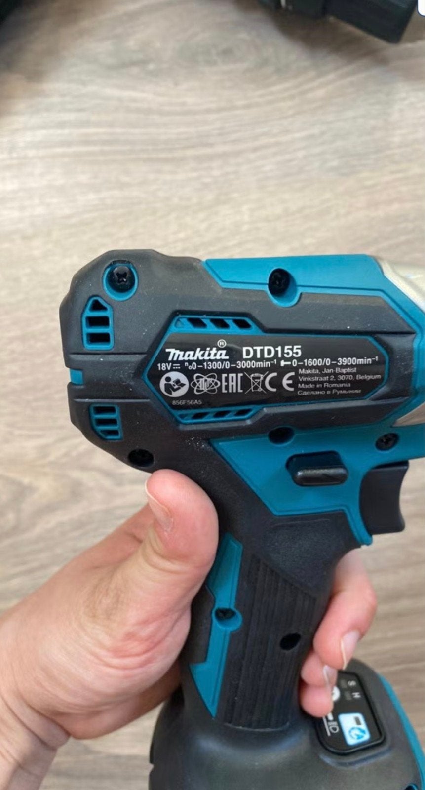 Makita 2 stuks dtd155 zgan koffer erbij, Ophalen of Verzenden, Zo goed als nieuw