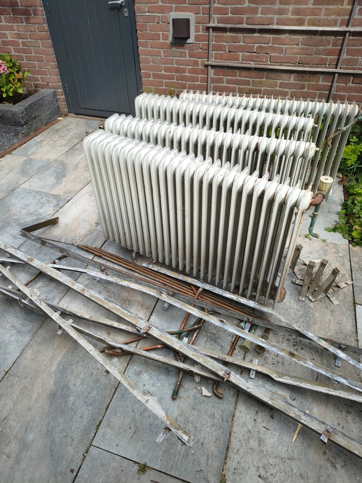 Oud ijzer/ radiatoren, Ophalen, 30 tot 80 cm, Gebruikt, Radiator