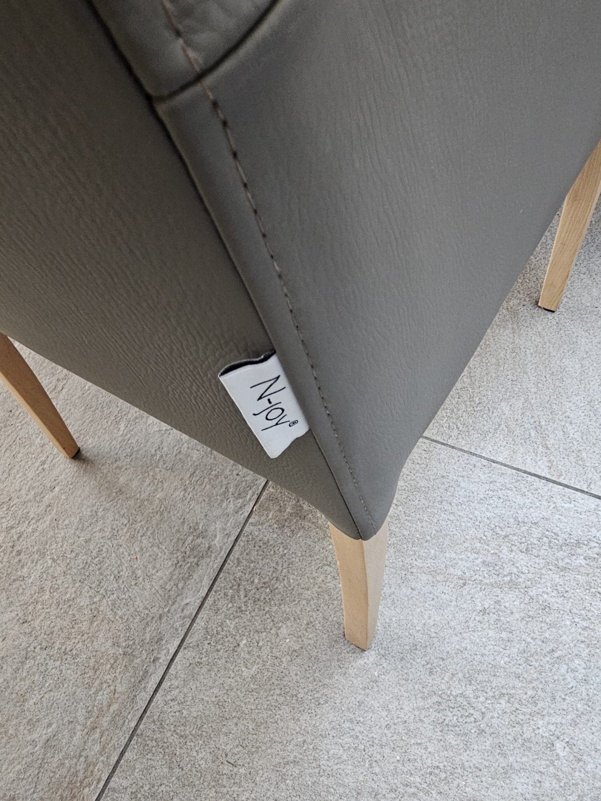 6 leren taupe Goossens stoelen, zo goed als nieuw, Ophalen, Overige kleuren, Zo goed als nieuw, Stof