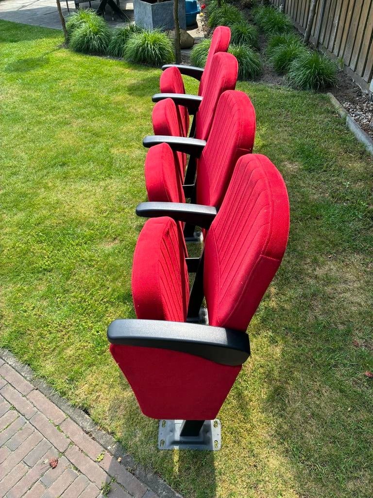 Set van 4 rode bioscoopstoelen / theaterstoelen, Ophalen, Gebruikt, Vier, Stof