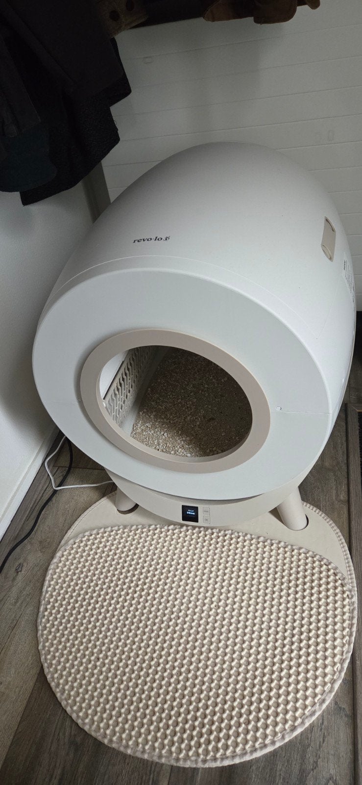 Complete set met Revoloo automatische kattenbak en voerbak, Ophalen, Zo goed als nieuw, Gesloten
