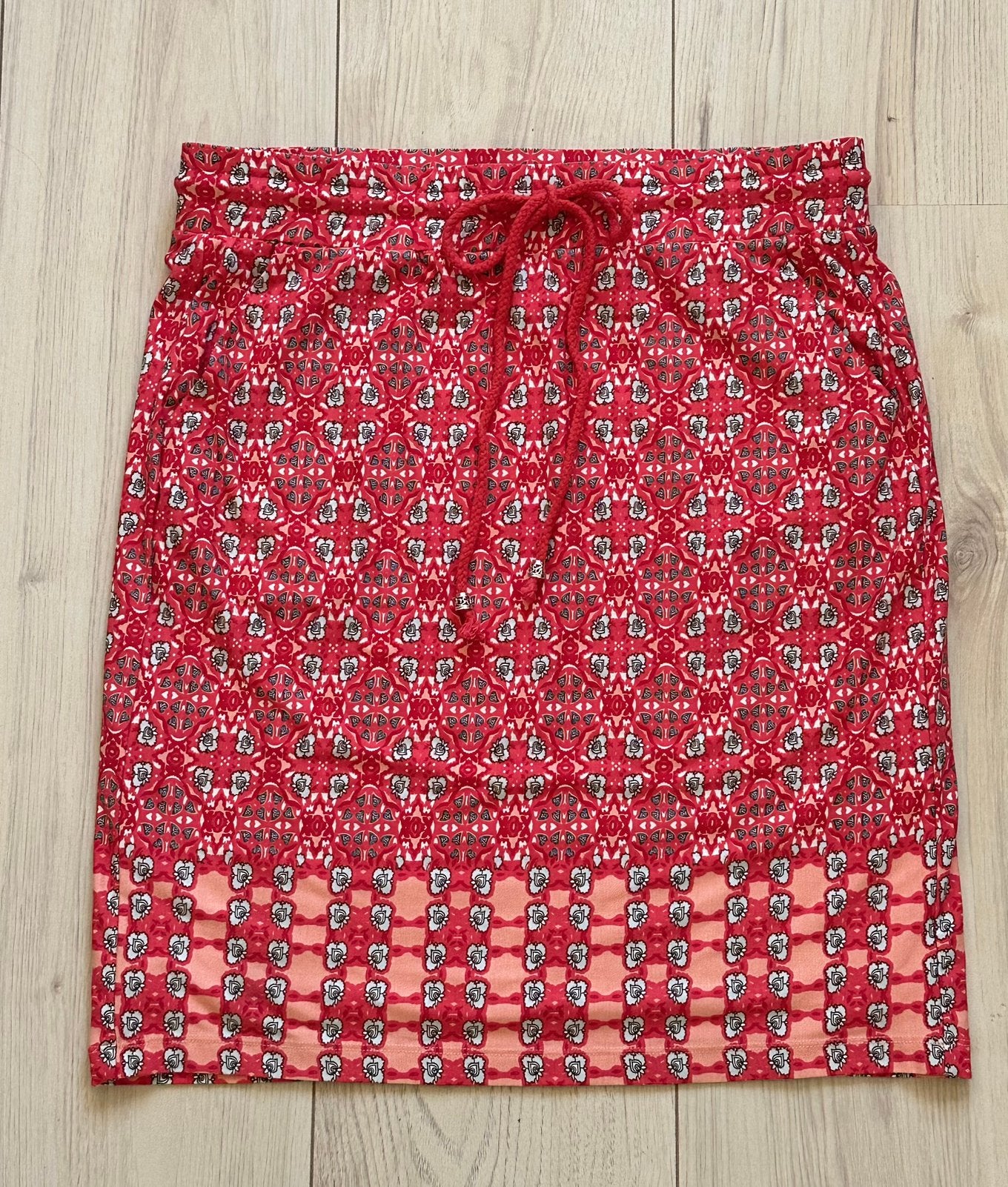 Nieuw! Esqualo rokje met voering. Koraalrood mt L, Maat 42/44 (L), Nieuw, Ophalen of Verzenden, Roze