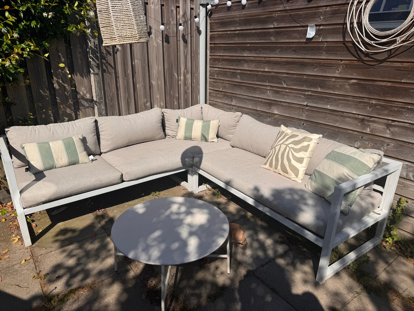 Gratis Loungeset wit aluminium 4-6 zitplaatsen, Ophalen, Gebruikt, 6 zitplaatsen, Aluminium