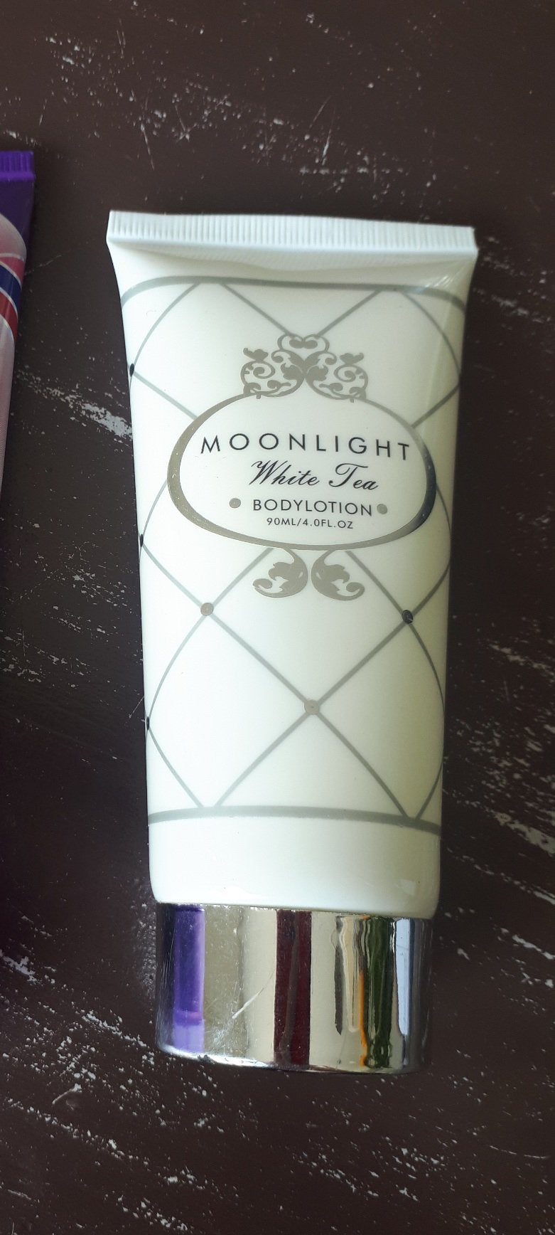 Moonlight white tea bodylotion, Ophalen of Verzenden, Zo goed als nieuw, Bodylotion, Crème of Olie