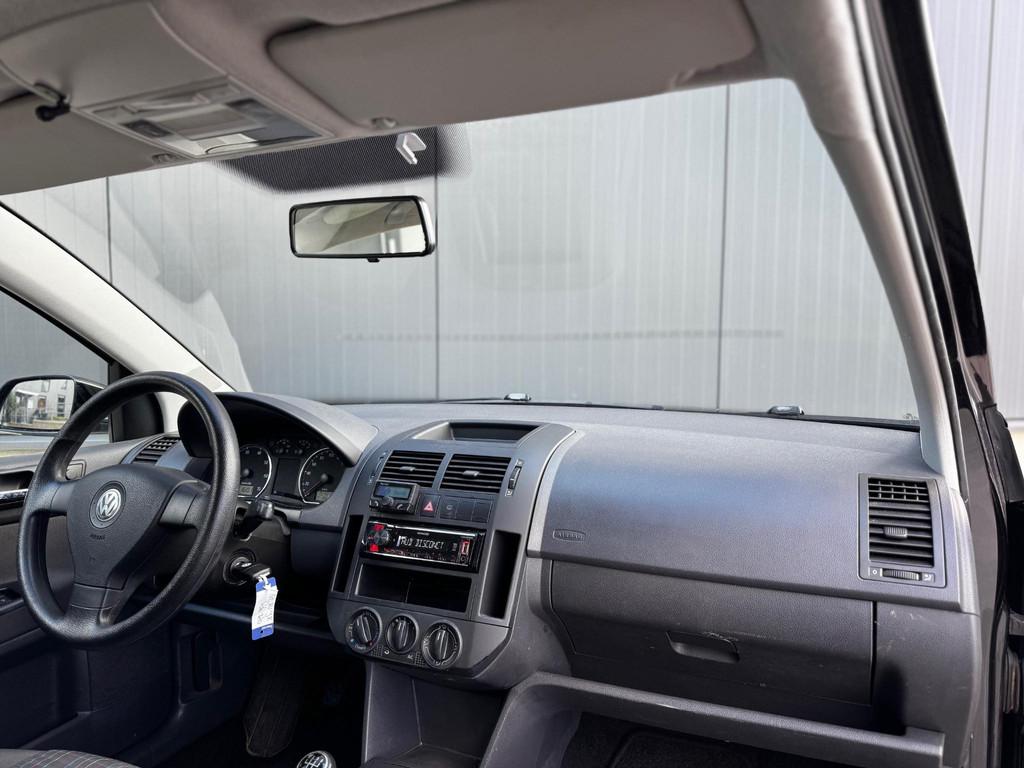 Volkswagen Polo 1.6-16V Optive / Airco / Elec.ramen, Voorwielaandrijving, Stof, Gebruikt, Zwart