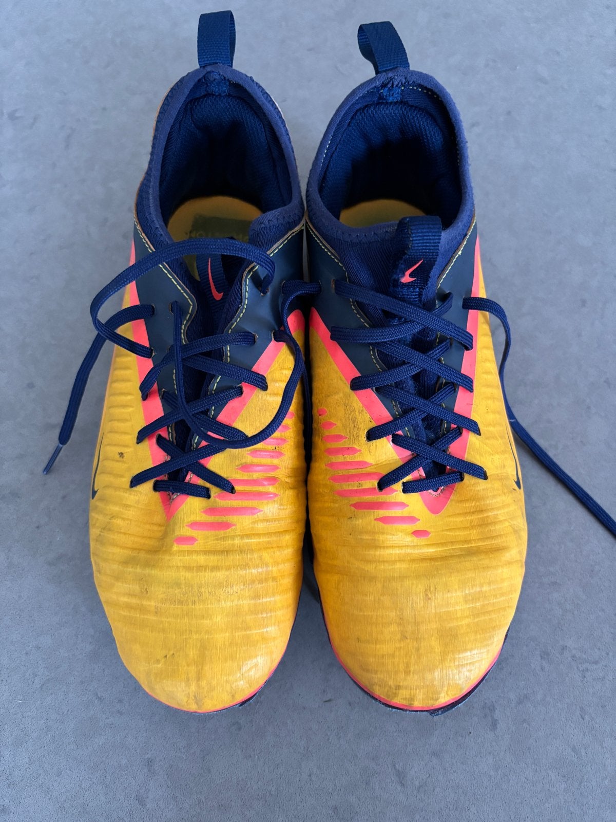 Nike Mercurial Voetbalschoenen maat 37,5 - Geel/Blauw/Oranje, Maat XS of kleiner, Ophalen, Gebruikt, Schoenen