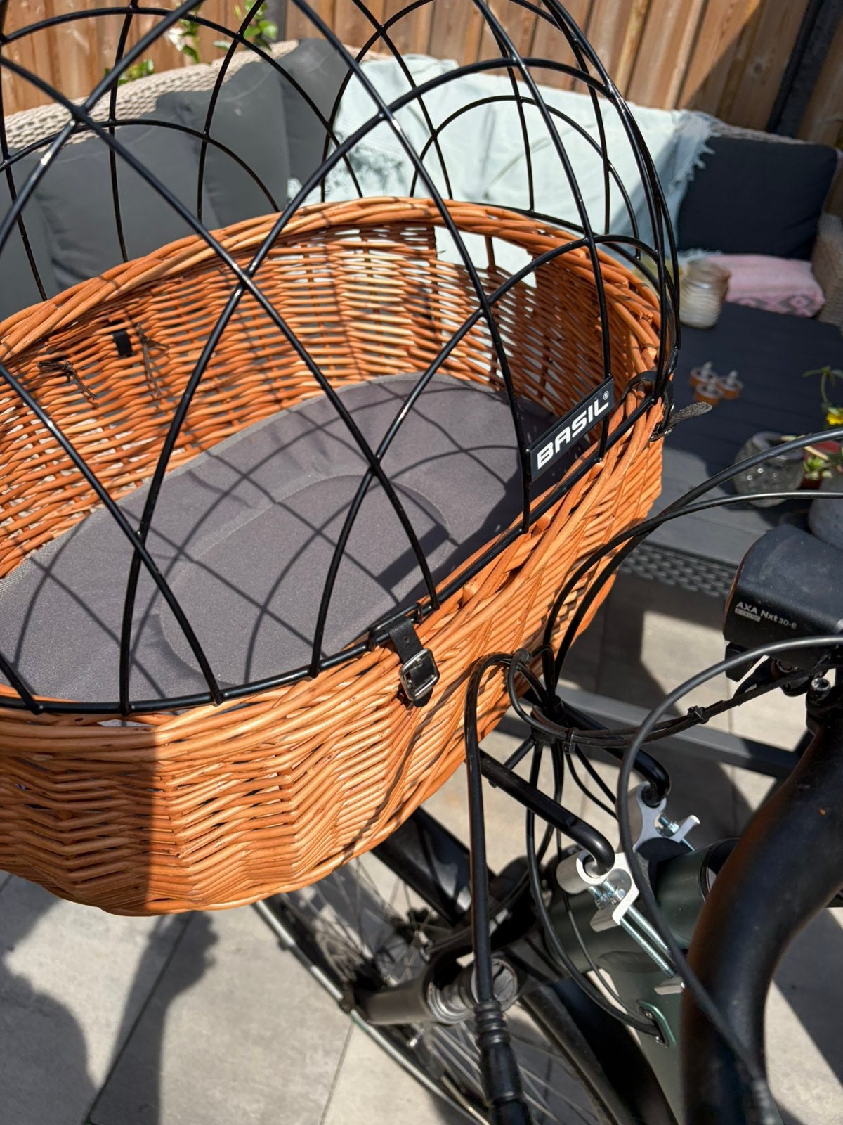 Hondenmand voor op de fiets, Ophalen, Zo goed als nieuw