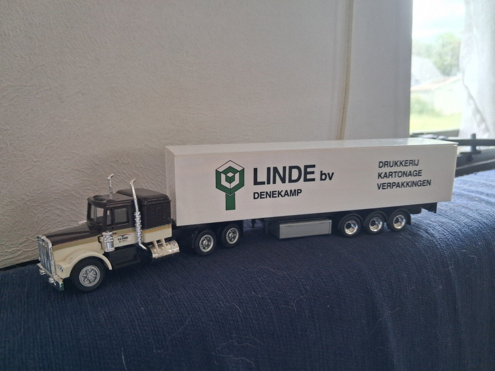 Modelvrachtwagen Linde bv Denekamp, Hobby en Vrije tijd, Modelauto's | 1:87, Ophalen of Verzenden, Zo goed als nieuw, Bus of Vrachtwagen