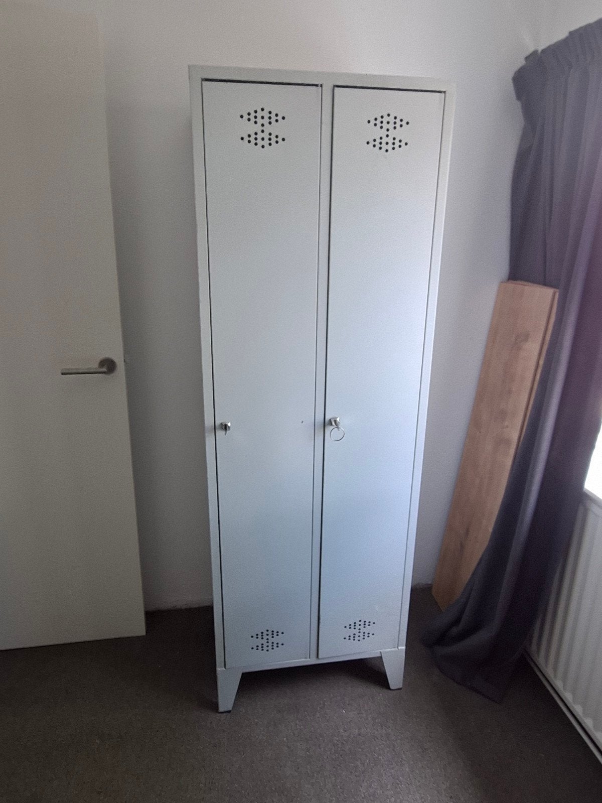 Grijze vintage lockerkast 61x180x50, Ophalen, Gebruikt