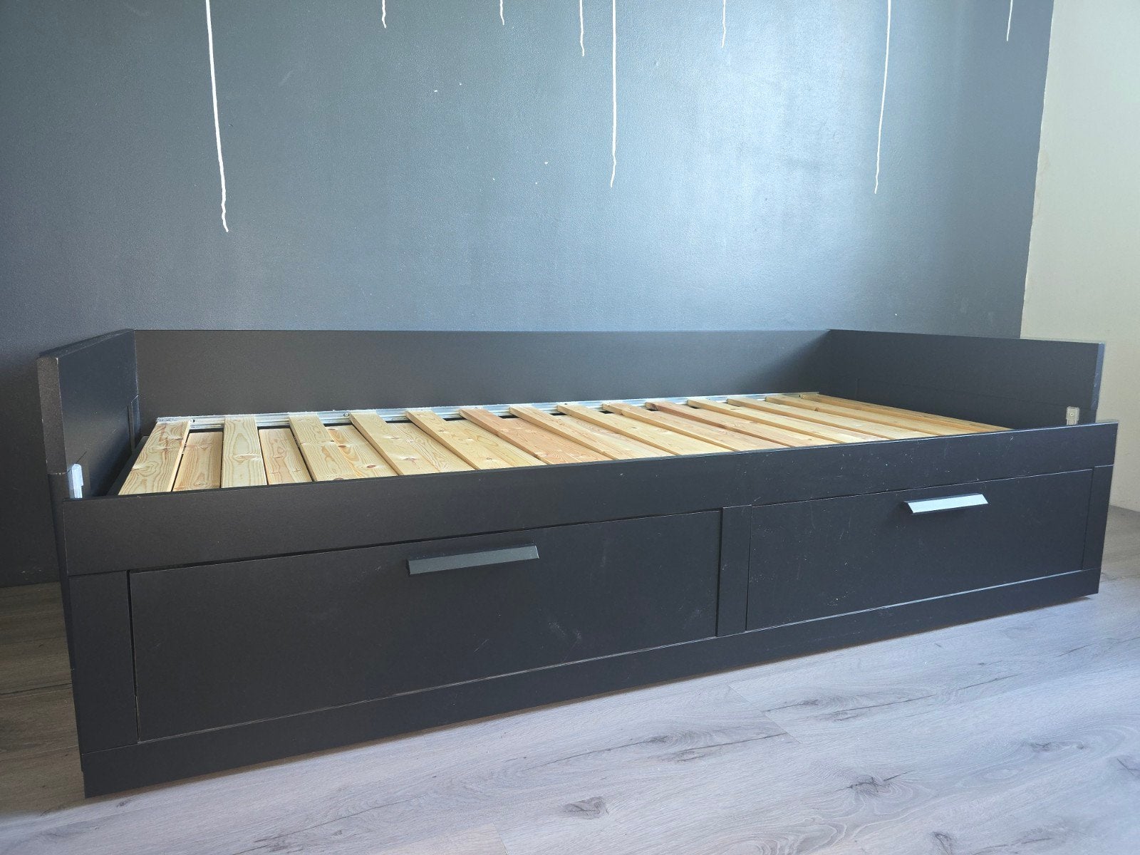 Brimnes bed, bedbank, uitschuifbaar tot 2-persoonsbed
Brimne, Ophalen, Zwart, Tweepersoons, 80 cm