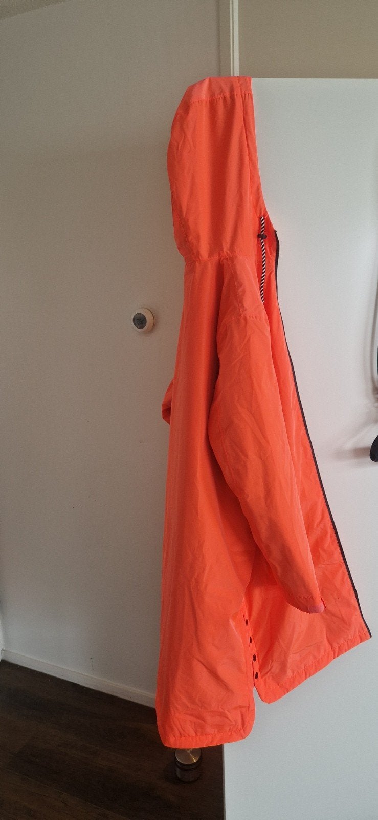 Bonprix waterdichte afstotend oranje jas, Overige typen, Bonprix, Maat 46/48 (XL) of groter, Nieuw
