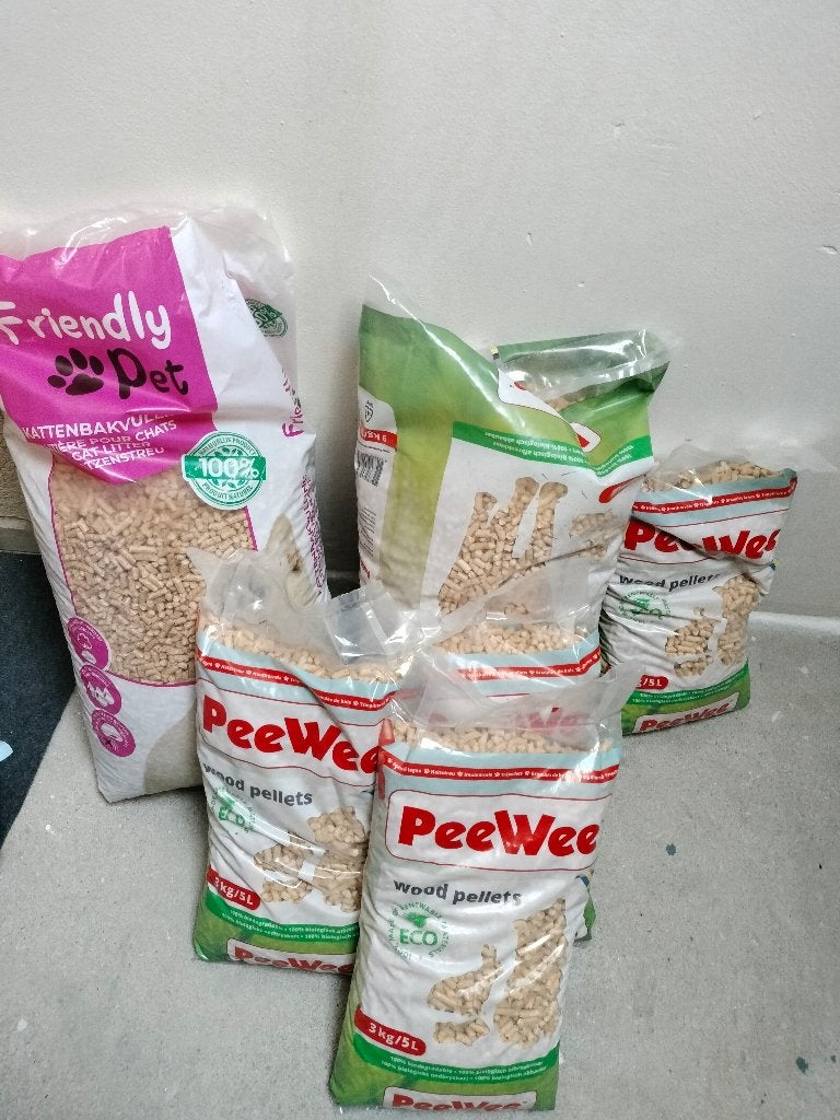 Peewee kattenbakvulling en houtpellets van Cranenbroek, Dieren en Toebehoren, Kattenbakken, Ophalen, Nieuw, Open
