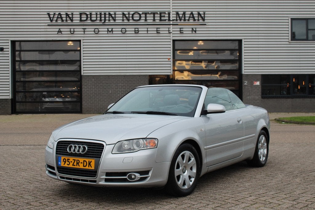 Audi A4 Cabriolet 2.0 TFSI Advance / Automaat / Leer / Young, Auto's, Audi, Gebruikt, Huisgarantie, 4 stoelen, A4