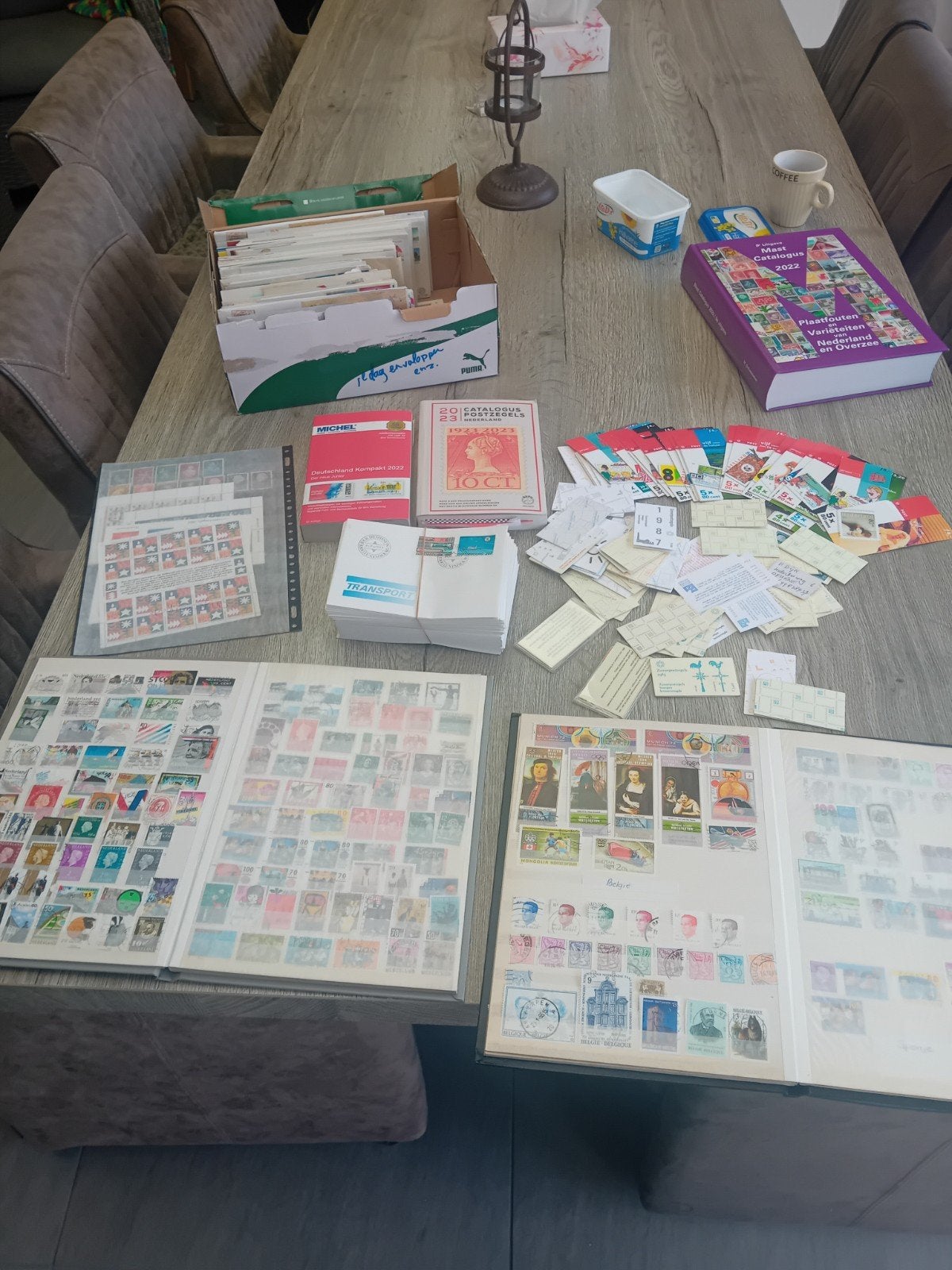 Postzegels partij, Postzegels en Munten, Ophalen