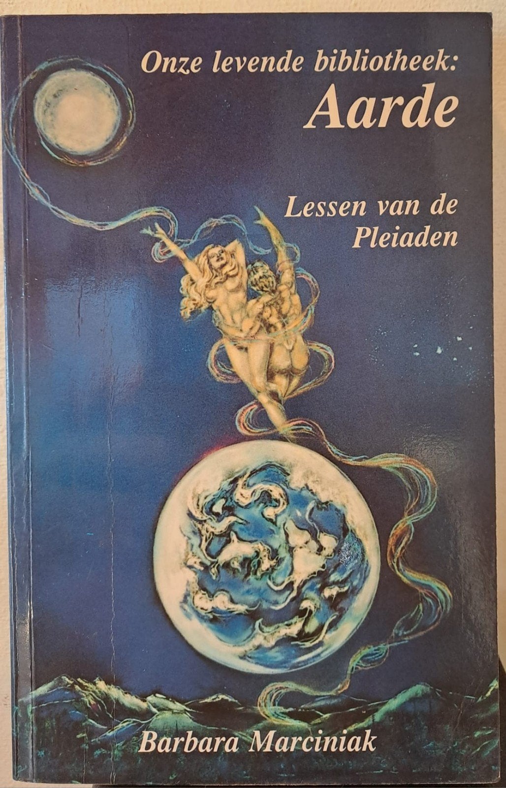 Onze levende bibliotheek: Aarde - Lessen van de Pleiaden, Achtergrond en Informatie, Spiritualiteit algemeen, Verzenden, Zo goed als nieuw