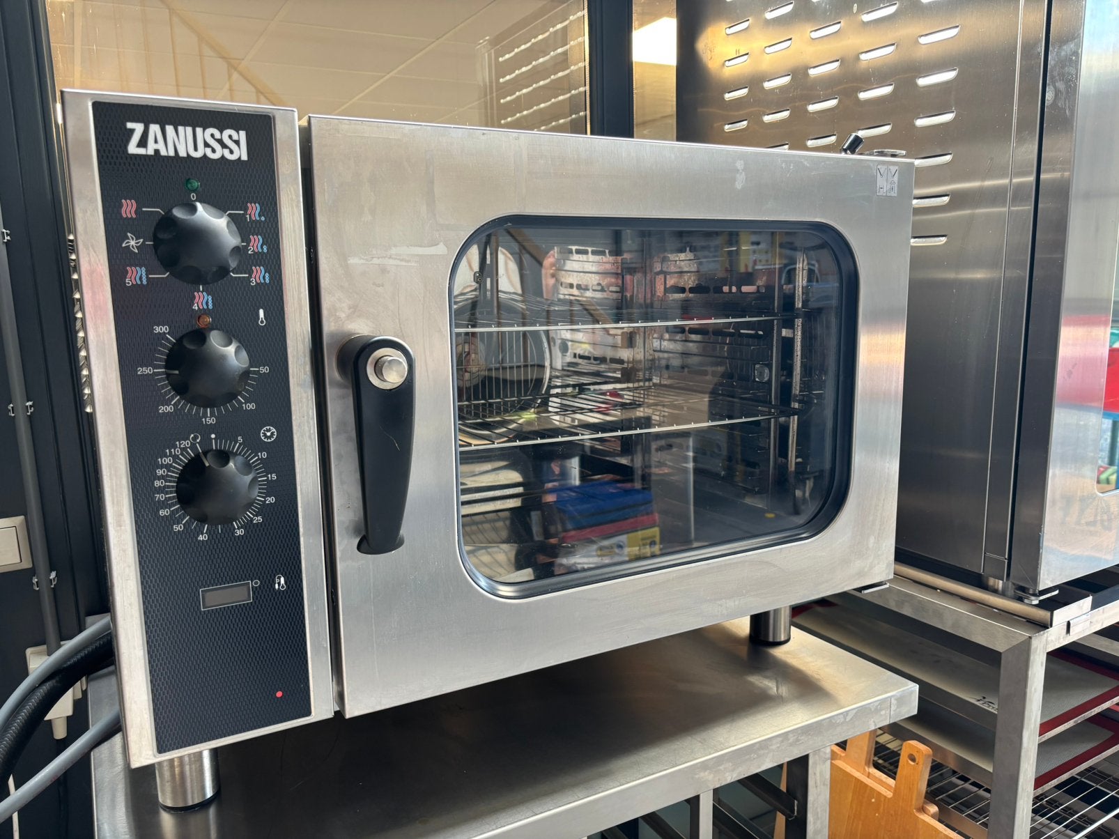 Professionele Zanussi Convectieoven, Witgoed en Apparatuur, Ovens, Ophalen, 60 cm of meer