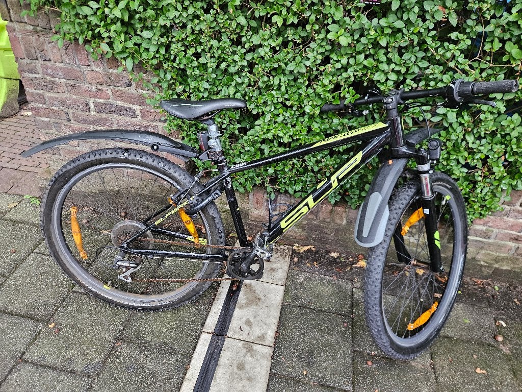 MTB Racer XC 27 in goede staat met verlichting, Fietsen en Brommers, Gebruikt, Velgrem, Versnellingen, Minder dan 47 cm