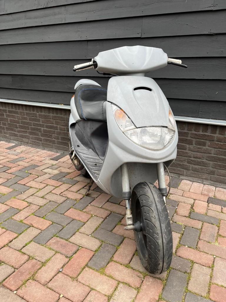 Peugeot Vivacity 70cc 2 takt, Fietsen en Brommers, Scooters | Peugeot, Ophalen, Tweetakt, Maximaal 45 km/u, 70 cc