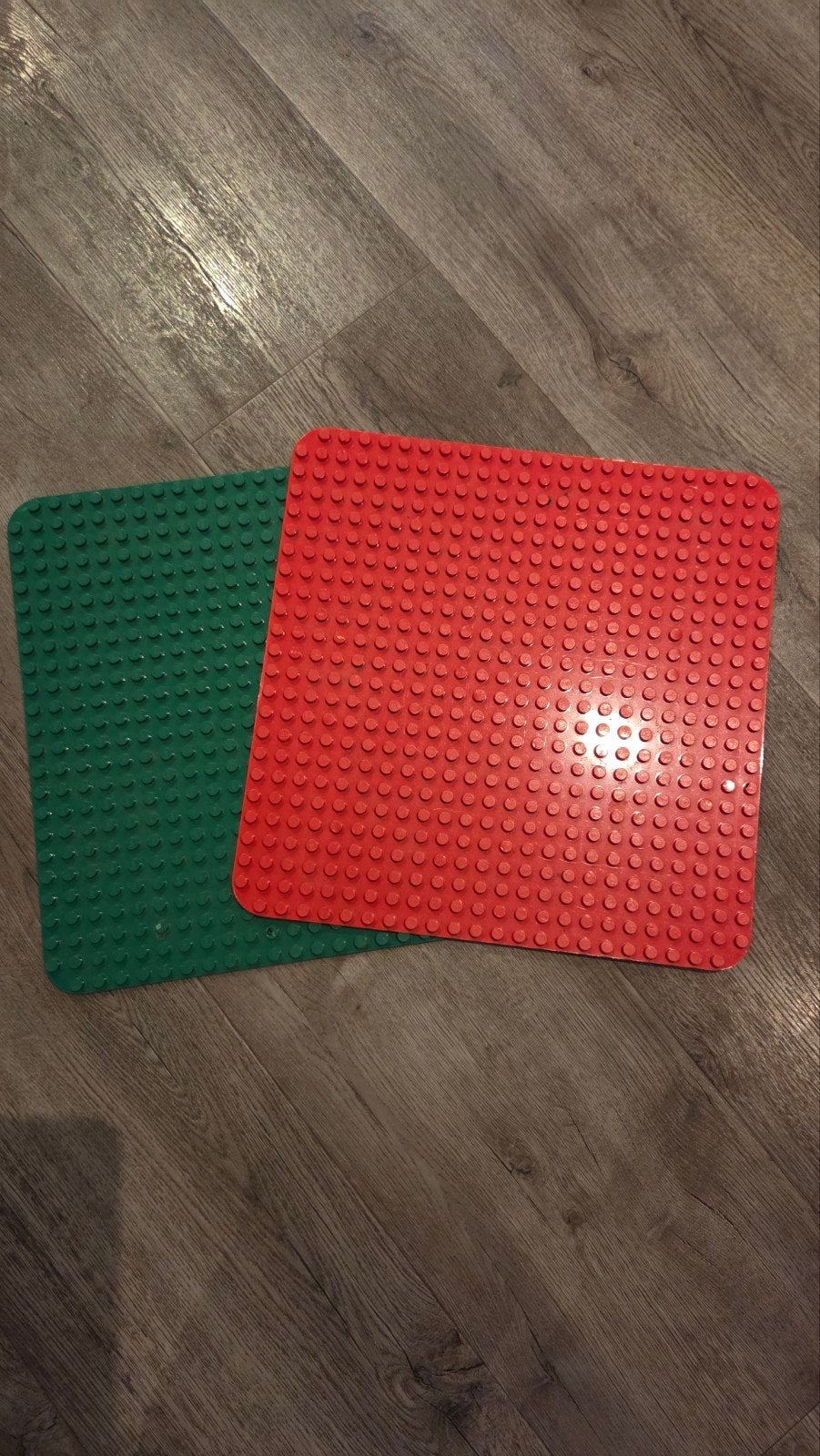 Lego Duplo bouwplaten rood en groen, Ophalen of Verzenden, Gebruikt, Overige merken