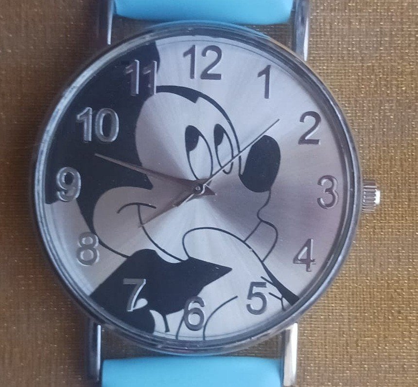 Horloge Mickey Mouse - Blauw leren band zilverkleurig zwart, Verzamelen, Disney, Ophalen of Verzenden, Mickey Mouse, Nieuw, Overige typen