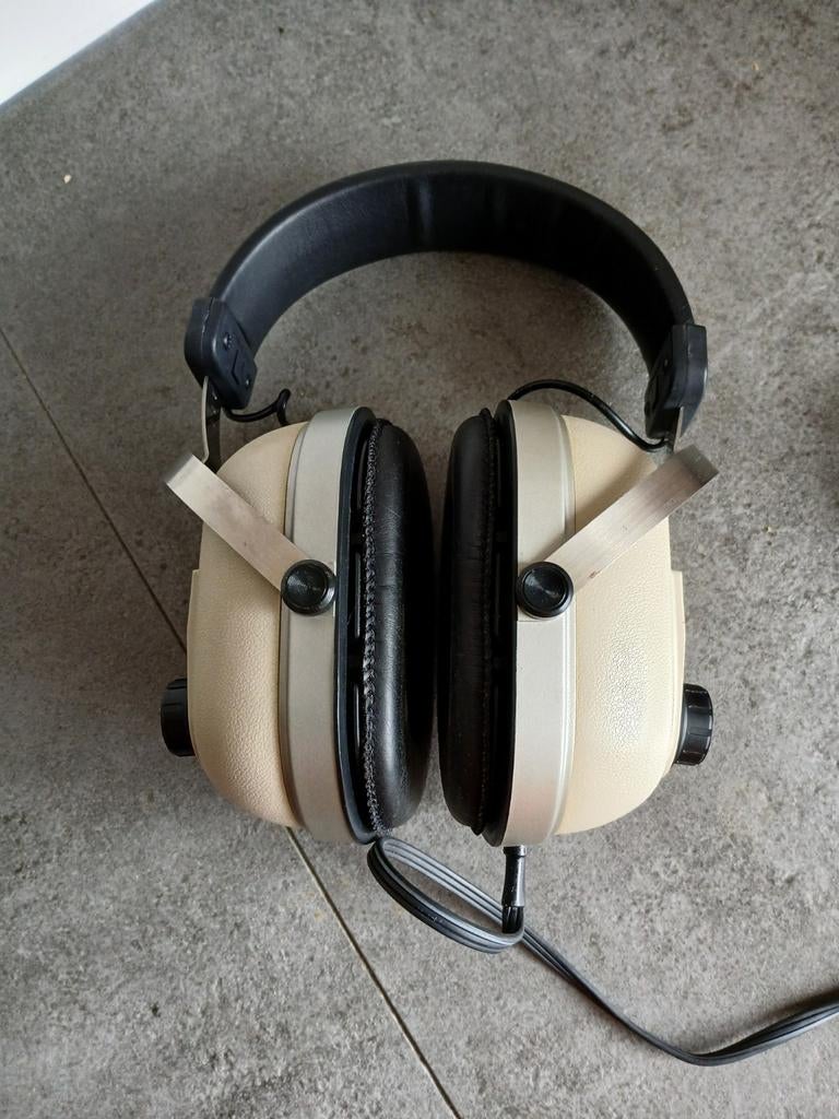 Vintage Sansui SS-60 koptelefoon., Audio, Tv en Foto, Ophalen of Verzenden, Gebruikt, Over oor (circumaural), Overige merken