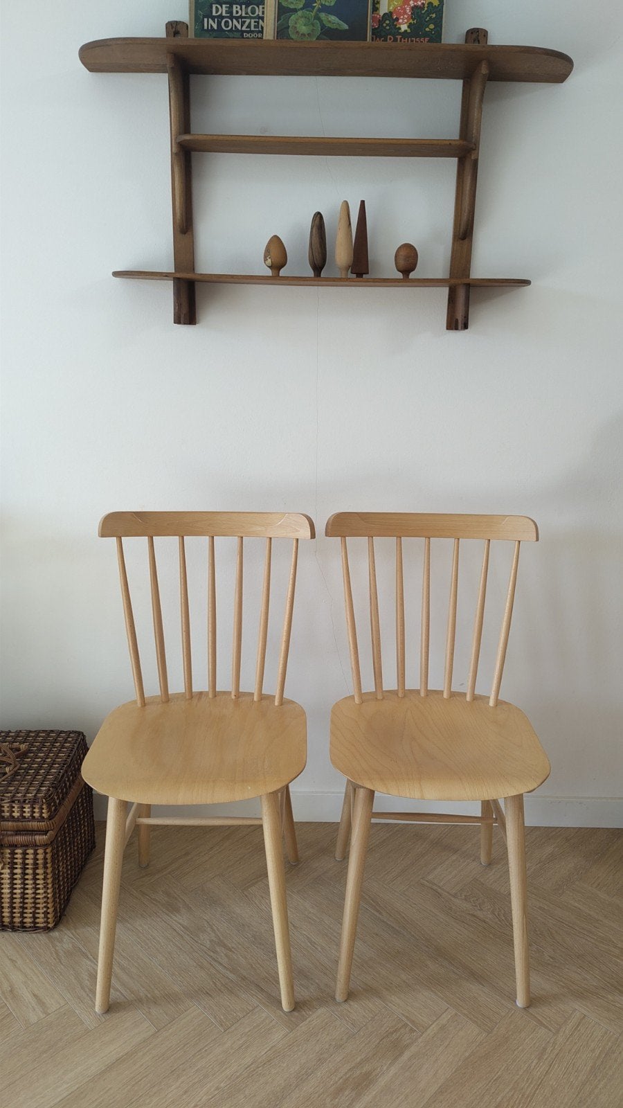 2 stoelen van Dille en kamille, Huis en Inrichting, Ophalen, Gebruikt, Hout, Twee