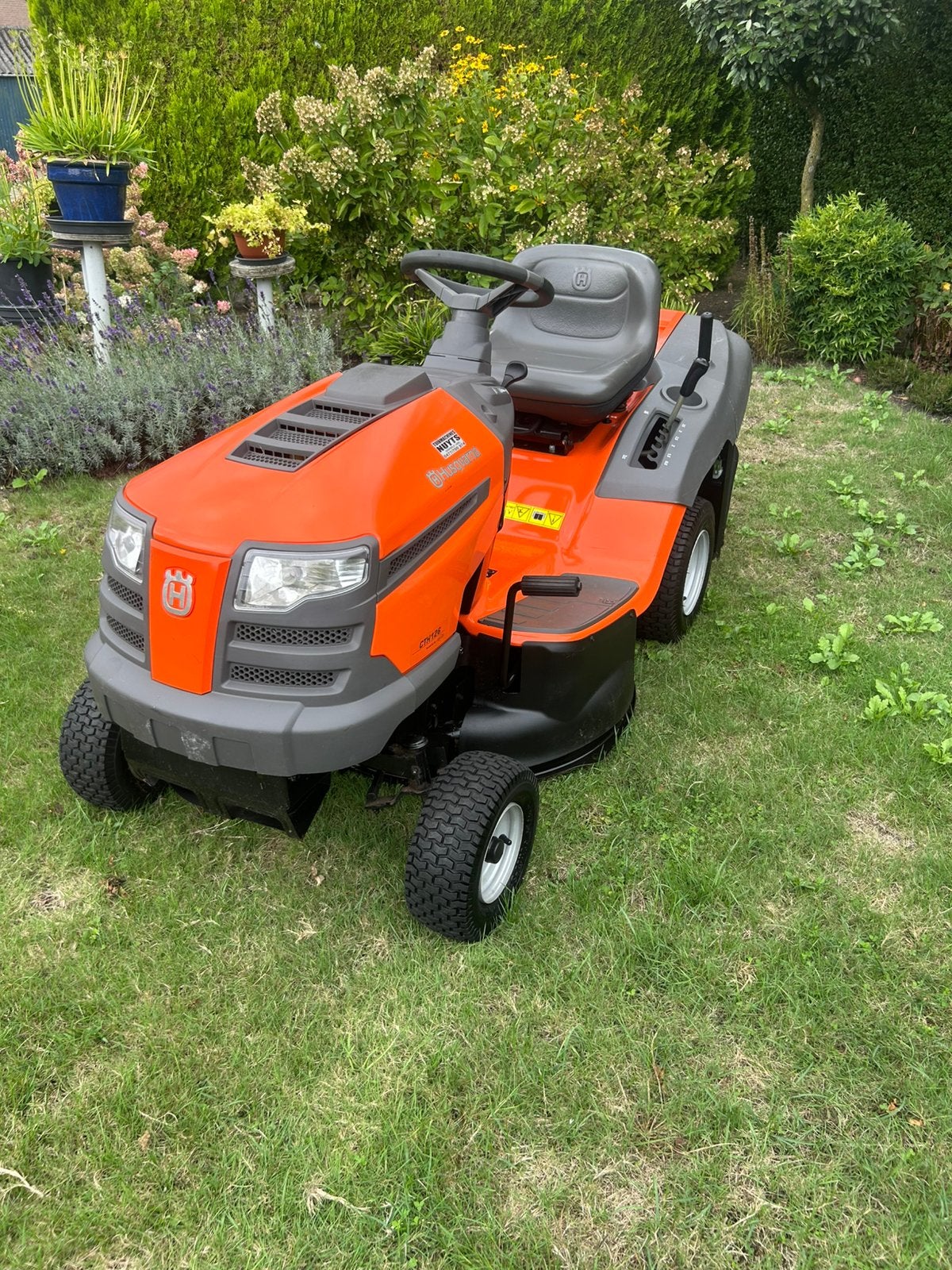 Husqvarna zitmaaier met opvangbak, Ophalen, Gebruikt, Opvangbak, Minder dan 90 cm