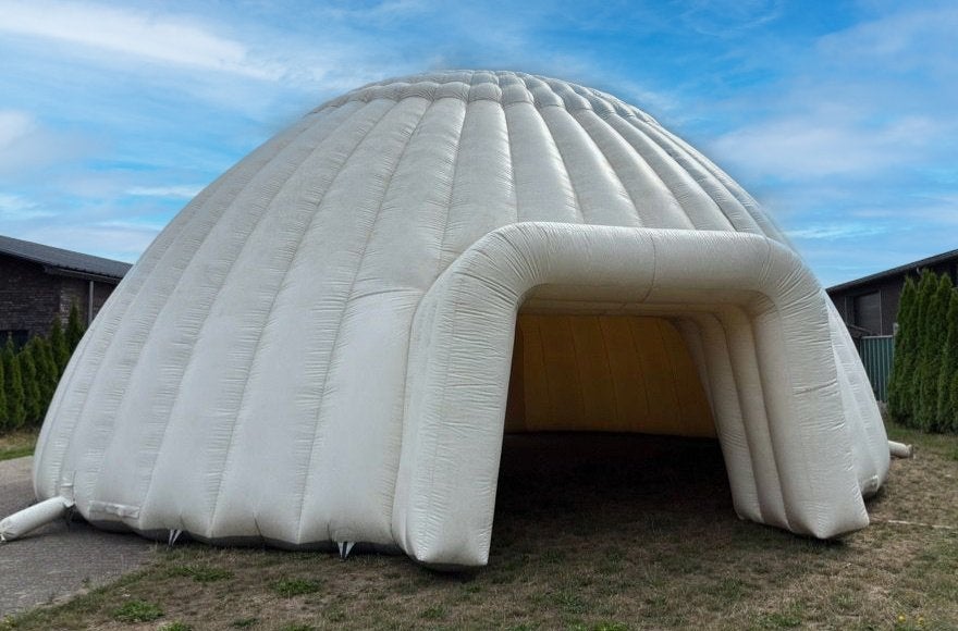 Opblaasbare iglo diameter 10m. Ook andere modellen te huur!, Ophalen of Verzenden, Zo goed als nieuw, Verjaardag