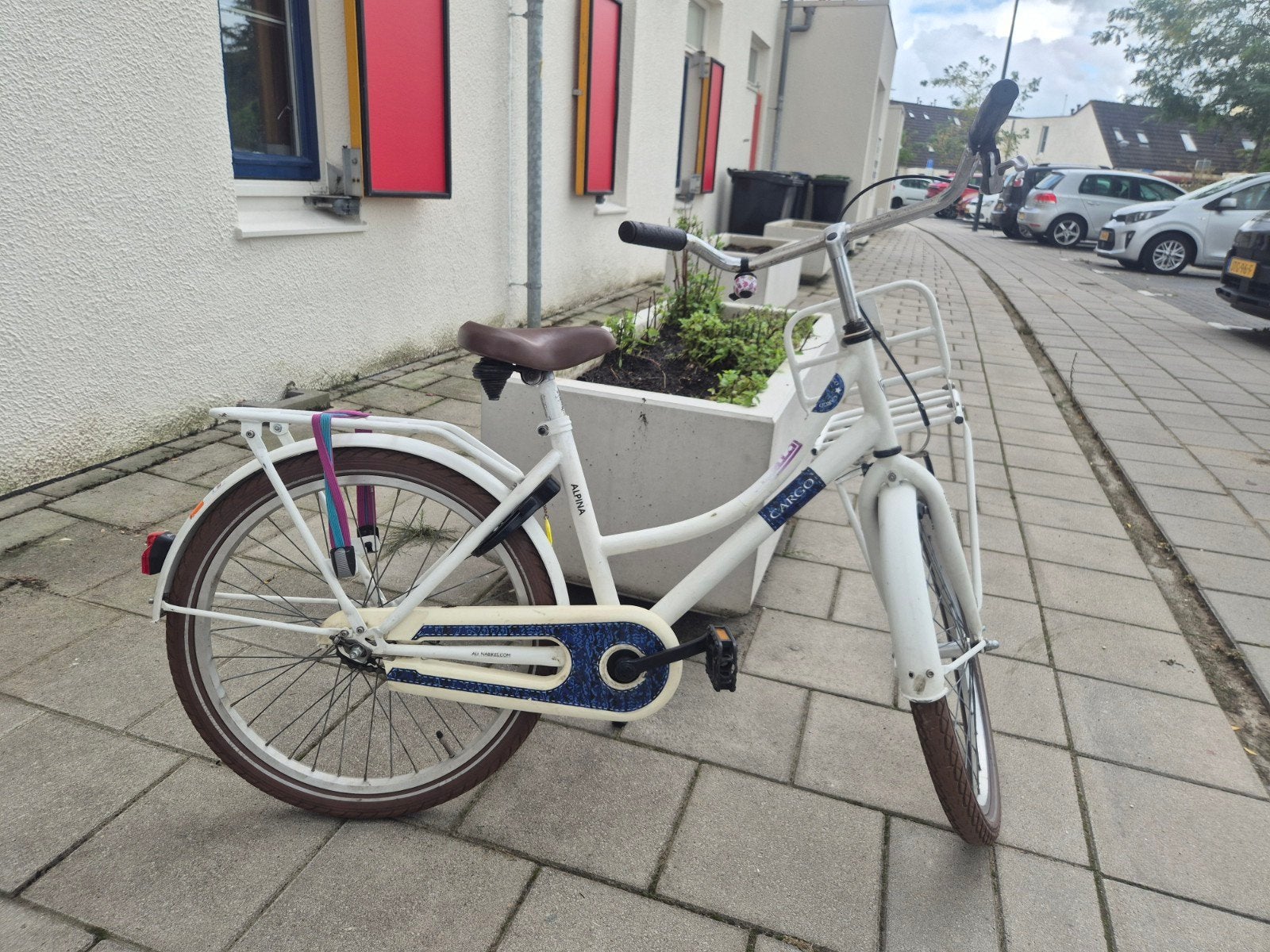 Witte transportfiets met voordrager, Velgrem, 50 tot 53 cm, Ophalen, Overige merken
