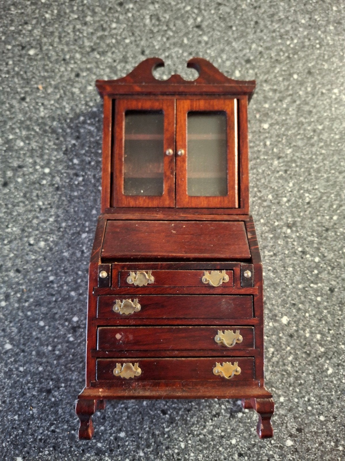 Miniatuur houten kastje met lades en deurtjes, Ophalen of Verzenden