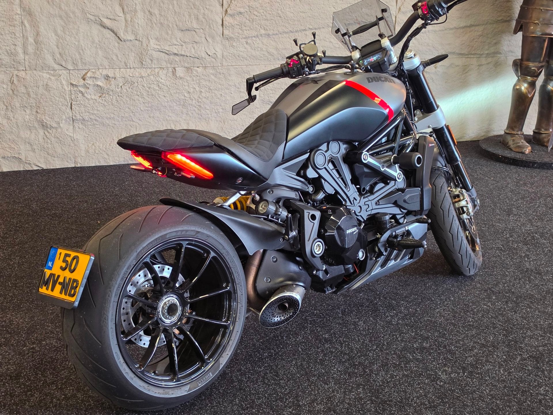 Ducati XDIAVEL BLACK STAR |160PK|1500CC|LIMITED EDITION|1/50, Kolenbranderstraat 6
2984AT  RIDDERKERK, NL, Bedrijf, Meer dan 35 kW