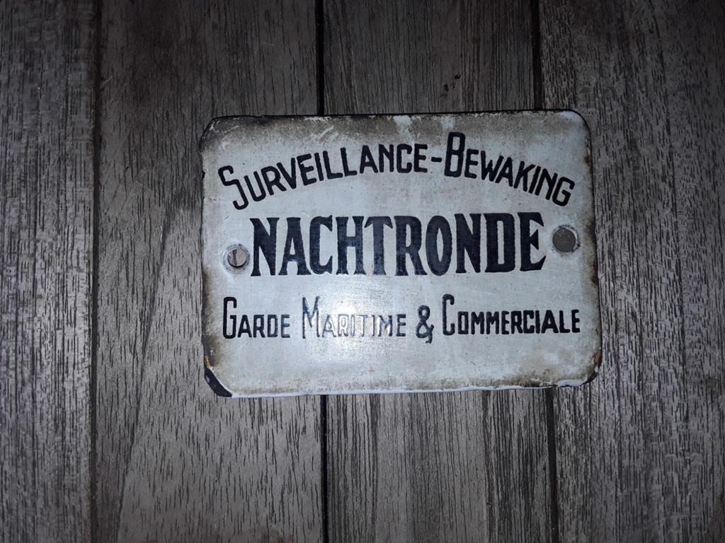 Zeldzaam emaille bordje, antiek emaille deurpostje, Ophalen of Verzenden