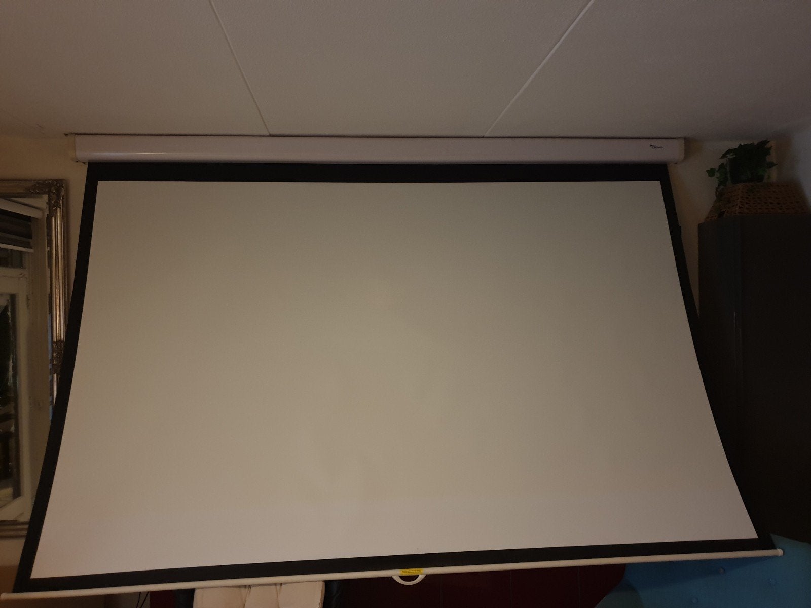 Optoma Beamer Scherm 2.85m x 2.50m - Zo goed als nieuw, Ophalen, Zo goed als nieuw