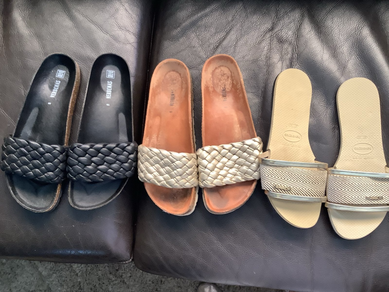 3 paar slippers: 2x Verbenas, 1x Havaianas - maat 41/42, Kleding | Dames, Ophalen of Verzenden, Zo goed als nieuw, Slippers