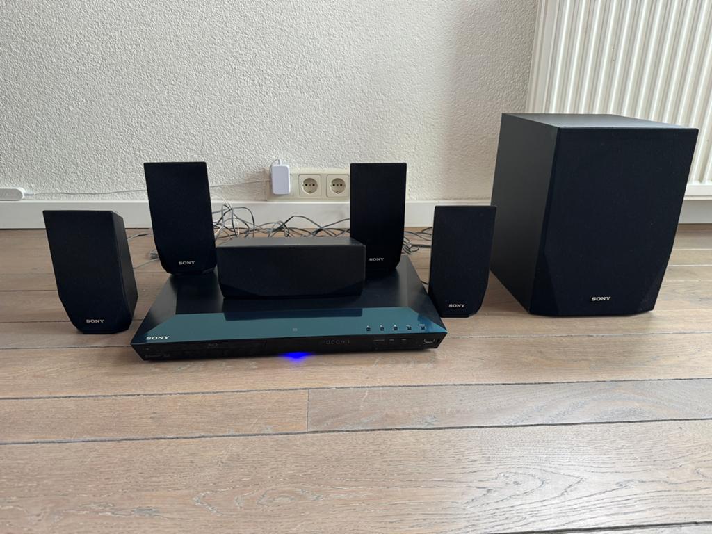 Sony BDV-E2100 3D Blu-ray Home Cinema System - 5.1, Blu-ray-speler, 70 watt of meer, Ophalen of Verzenden, Zo goed als nieuw