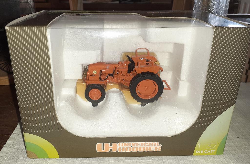 Renault D22 - UH, Ophalen of Verzenden, Nieuw, Tractor of Landbouw, Universal Hobbies