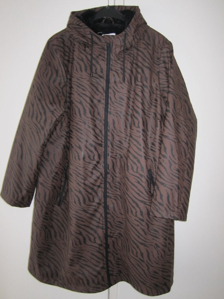 Miss Etam winterjas/tussenjas maat 54., Bruin, Maat 46/48 (XL) of groter, Ophalen of Verzenden, Zo goed als nieuw