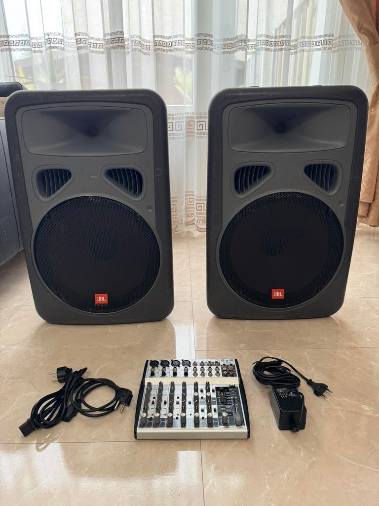 Te koop JBL EON 15 inch 800 Wat actief speakers met Behringe, JBL, Ophalen of Verzenden, Zo goed als nieuw, 120 watt of meer