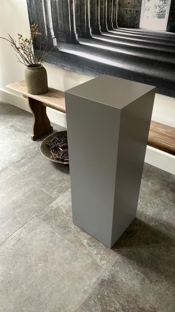 Zuil, sokkel 90cmx30x30. Zeer solide, mdf 15mm, Huis en Inrichting, Woonaccessoires | Zuilen en Pilaren, Ophalen, Zo goed als nieuw