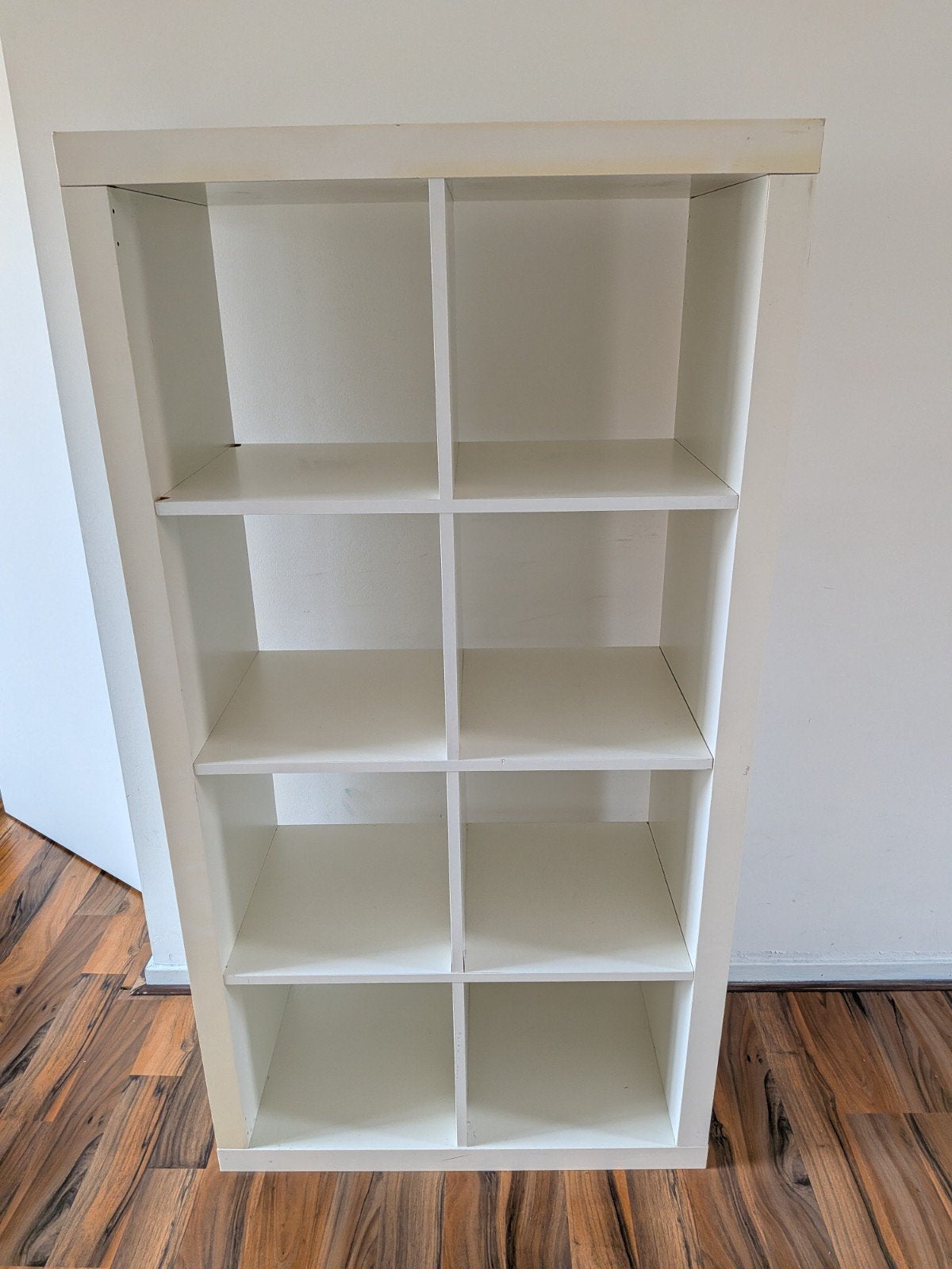 Gratis IKEA Kallax kast - Wit, 2x4 vakken, Ophalen, Gebruikt, Modern, functioneel, 100 tot 150 cm