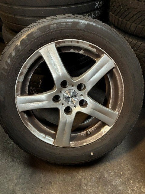 Winterbanden met velgen (zo goed als nieuw), Auto-onderdelen, Ophalen, Gebruikt, 16 inch, Banden en Velgen